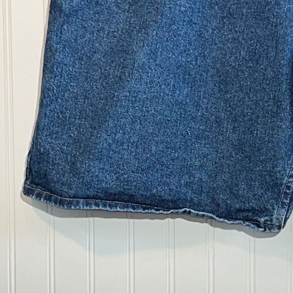 Wrangler Jeans Shorts Mens 42X9.5 Relaxed Fit Blue Pockets - Picture 3 of 10